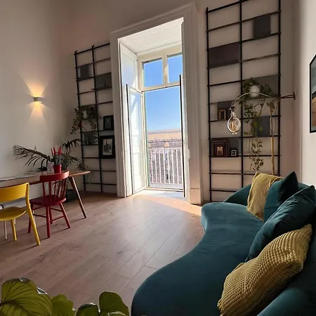 Bellini View Oda ve Kahvaltı *